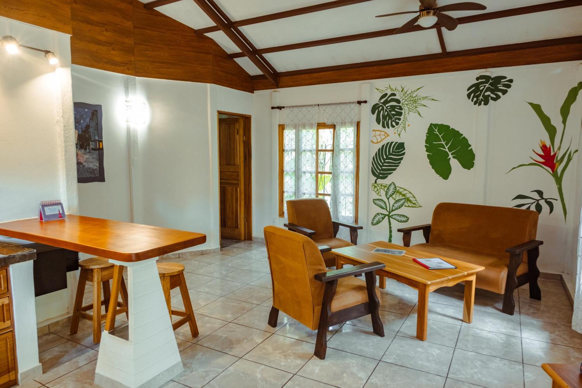 Pura Vida Vegana Hotel Cahuita Exterior foto